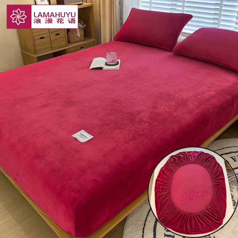 Coral Fleece Fitted Sheet – Cozy Comfort and Luxury for Winter Nights