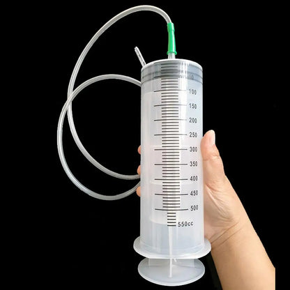 High-Capacity Syringe with Hose – Versatility and Precision