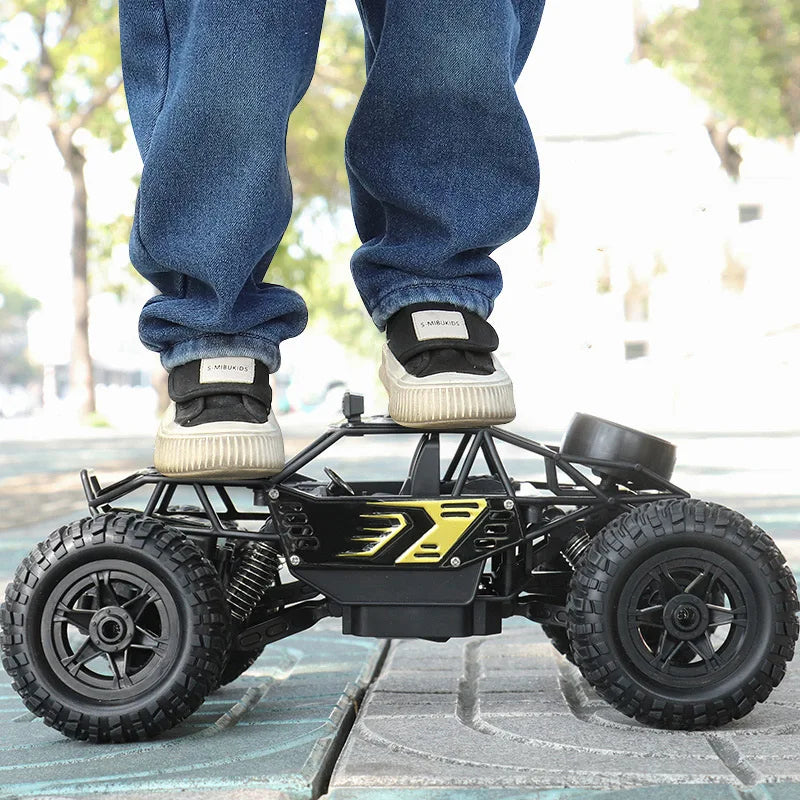 RC 6-Wheel Cross-country Car – Off-road Adventures for All Ages