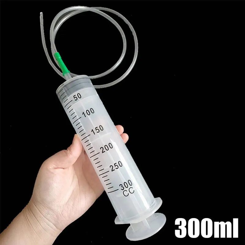 High-Capacity Syringe with Hose – Versatility and Precision